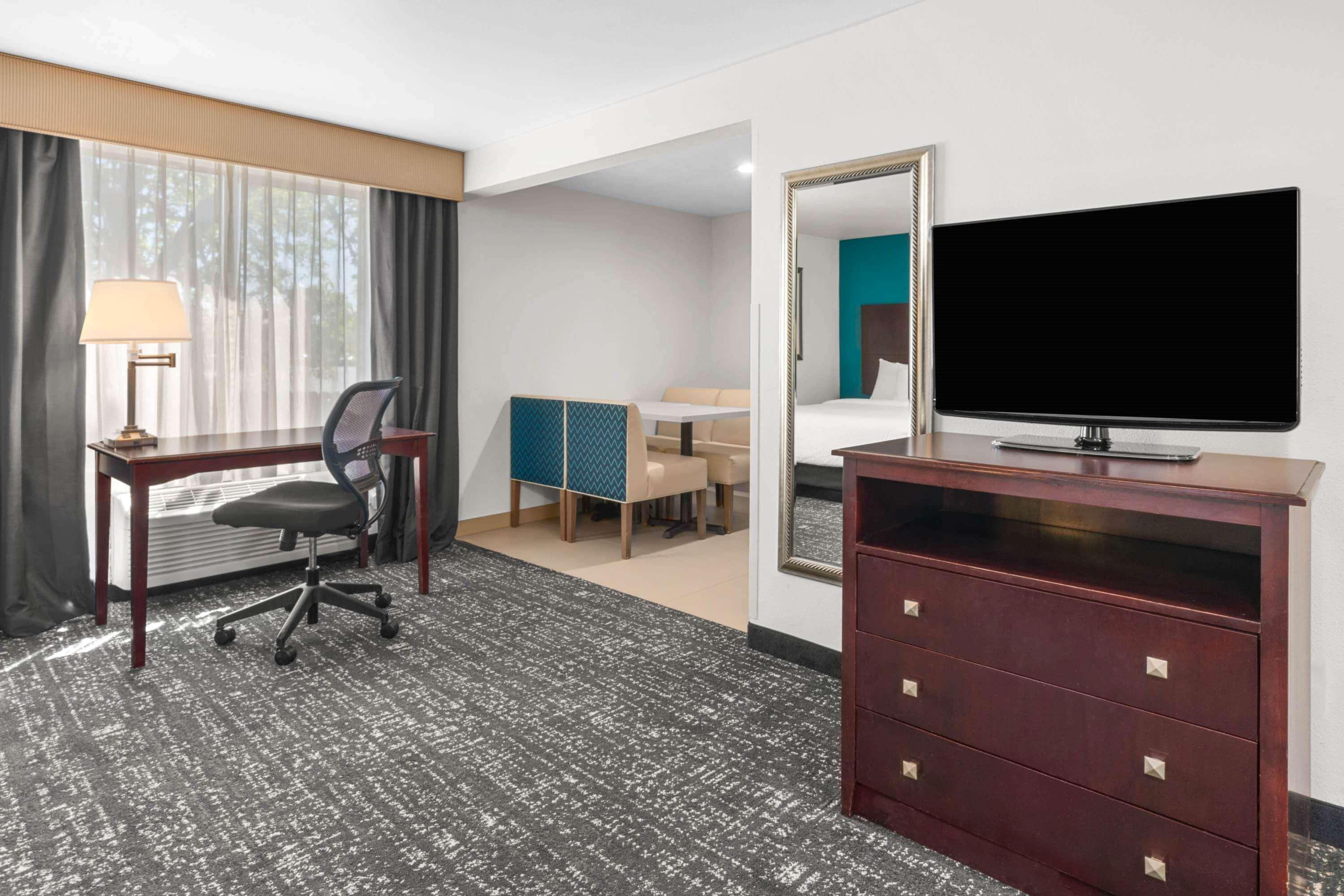 Hotel La Quinta By Wyndham Portland Nw Esterno foto