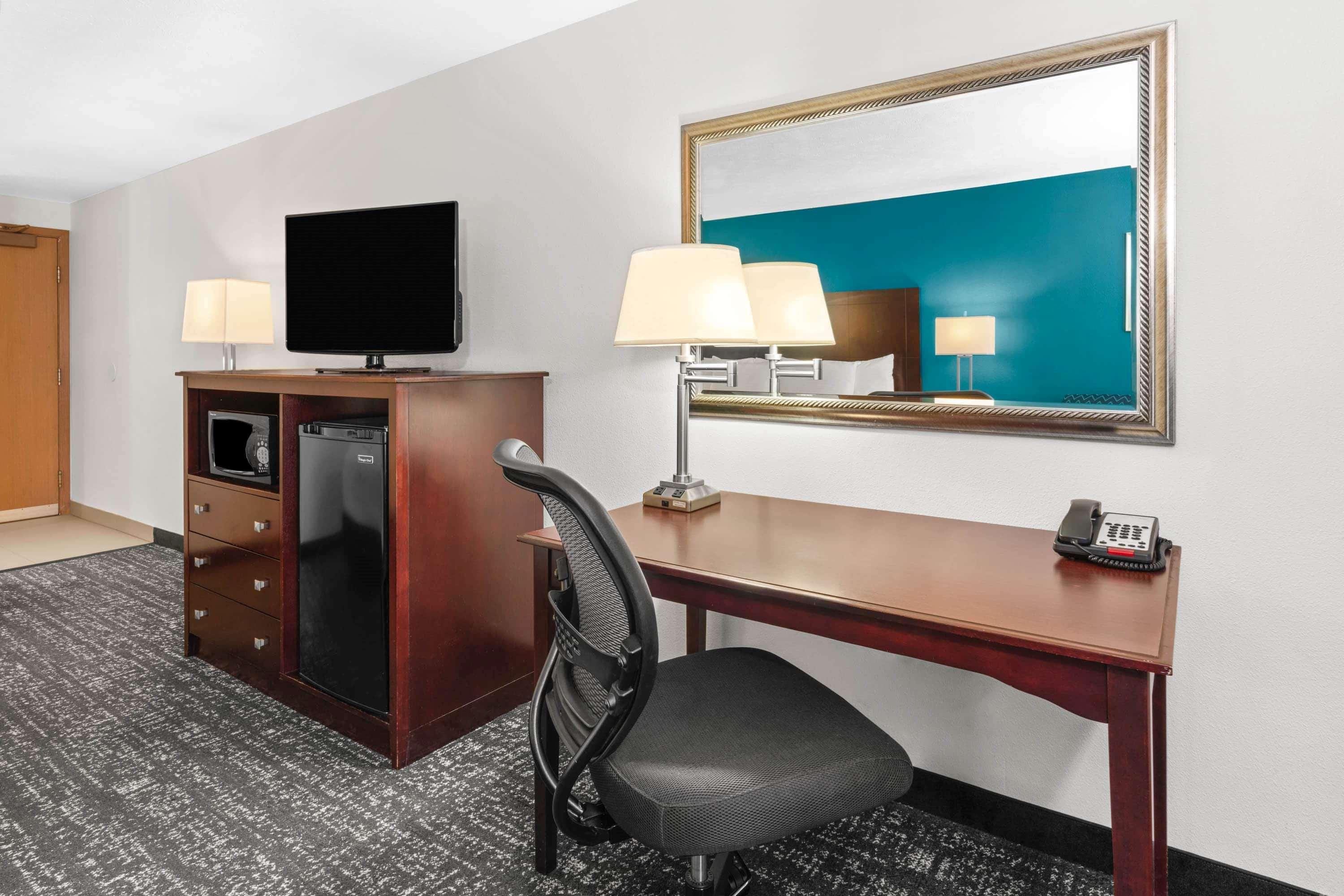 Hotel La Quinta By Wyndham Portland Nw Esterno foto